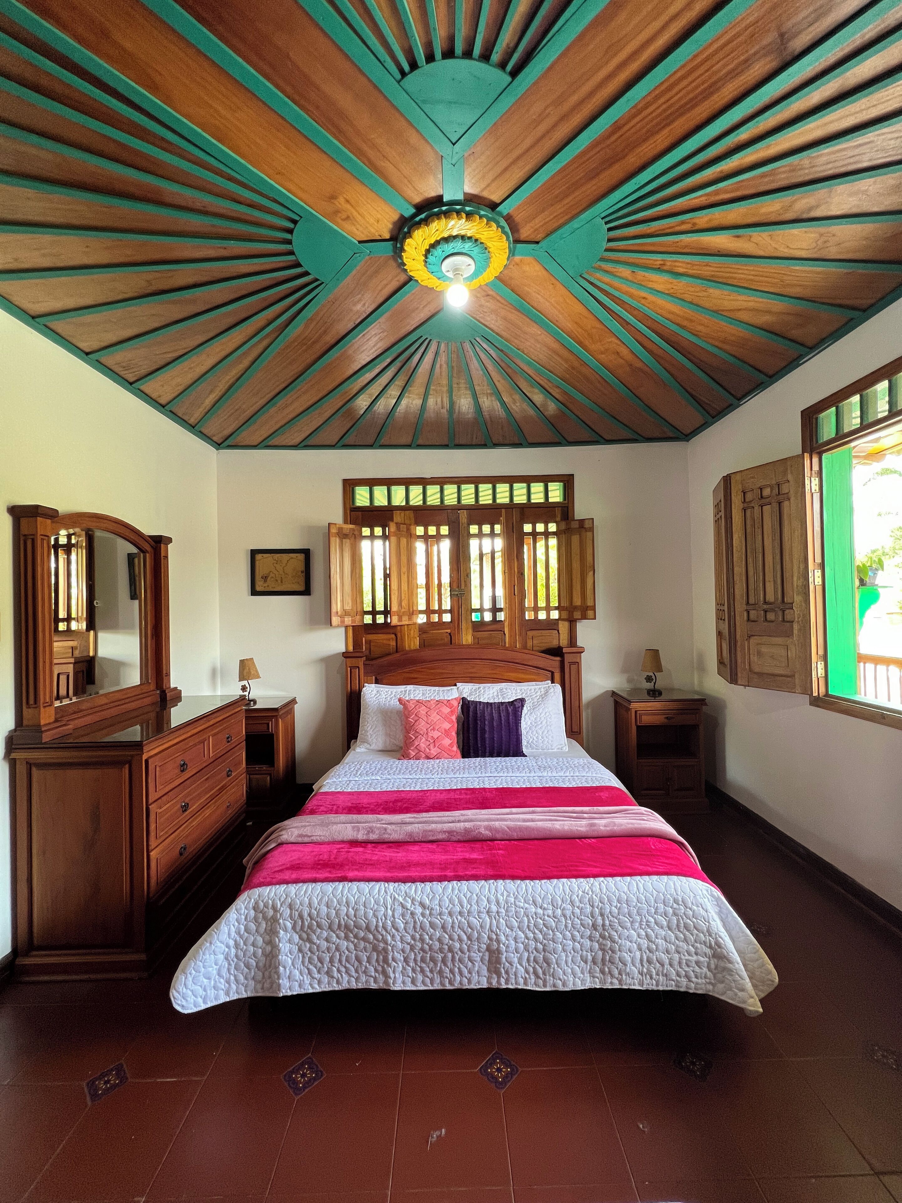 Comfort Room | Peralatan tempat tidur premium, gebar bulu kapas, cadar katil 