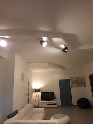 Televisio