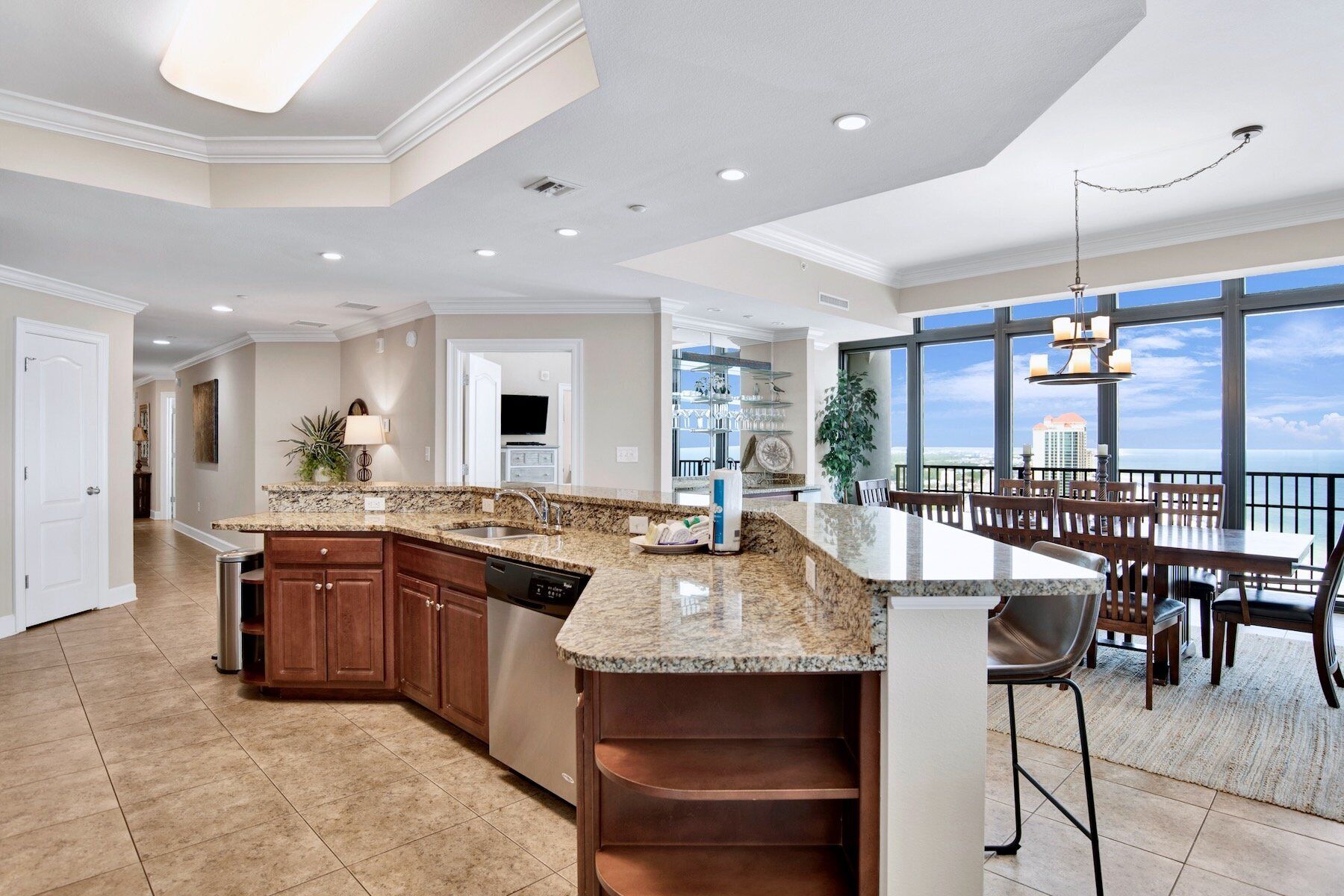 The Oasis 2311 | Spacious, Lazy River, Poolside Grill, New Splash
