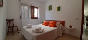 2 quartos, ferros/tábuas de passar roupa, berço de viagem, Wi-Fi