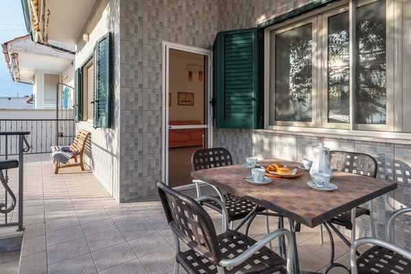 Family House, Multiple Bedrooms, 2 Bathrooms, Sea Facing (Kallisti Beach House - sea front) | Outdoor dining