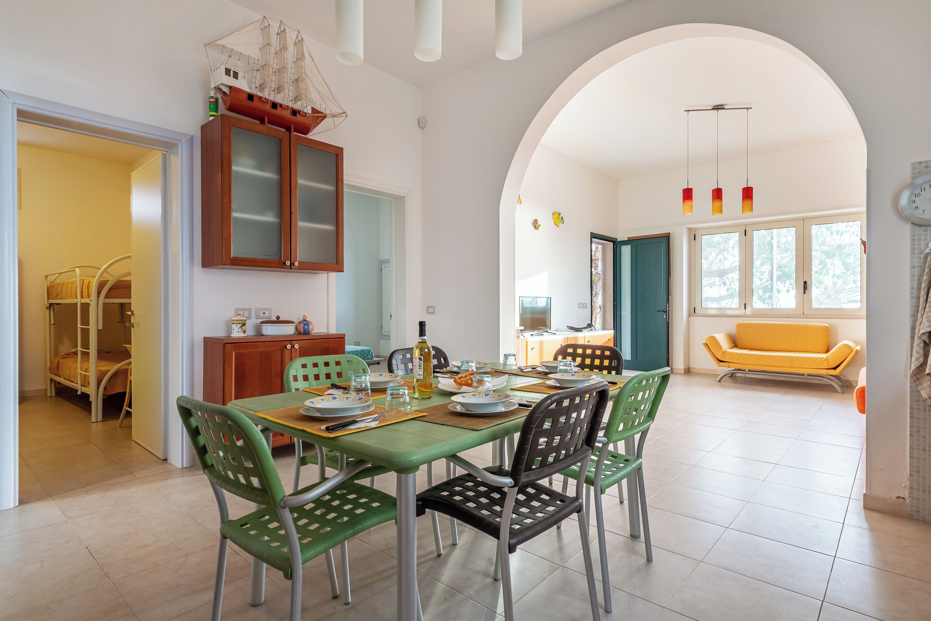Maison Familiale, plusieurs chambres, 2 salles de bains, vue mer (Kallisti Beach House - sea front) | Restauration