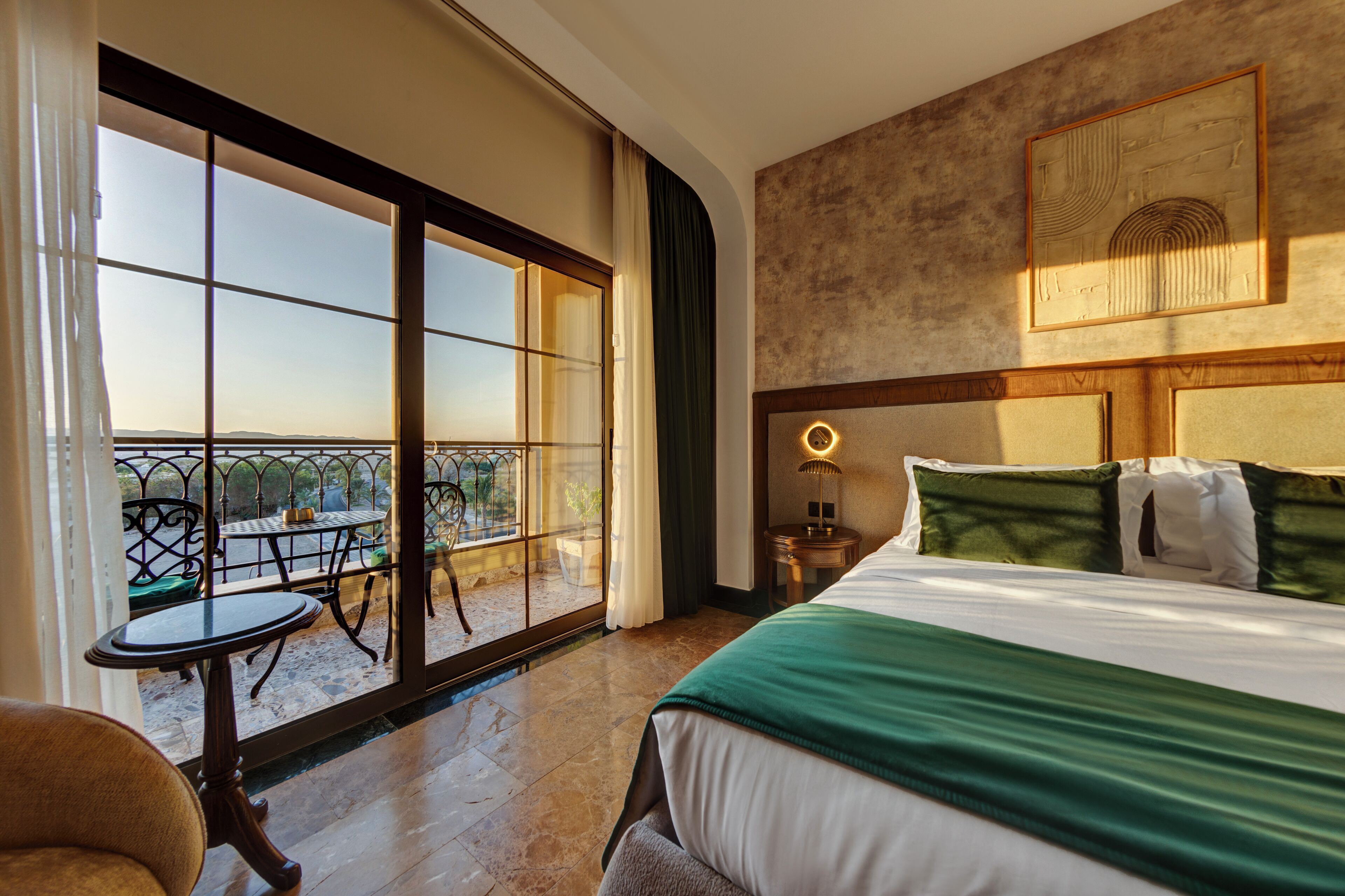 Deluxe Double Room, 1 King Bed, City View | City view