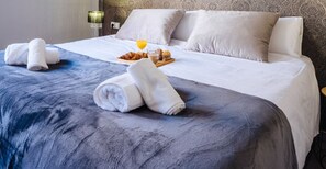 2 chambres, bureau, fer et planche à repasser, Wi-Fi