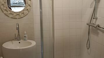 Handtücher, Toilettenpapier