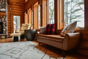 Interior - Clear Lake Cabin & Sandy Beach close to Tomahawk (Tomahawk)