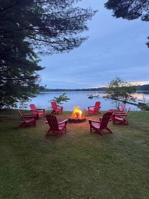 Property grounds - Clear Lake Cabin & Sandy Beach close to Tomahawk (Tomahawk)