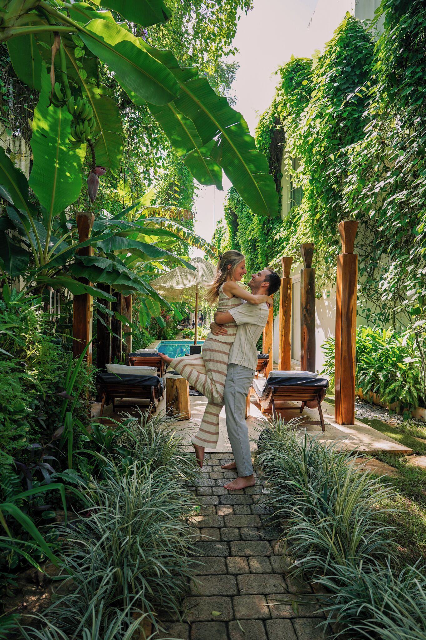 Smart TV de 43 pulgadas con canales digitales y televisión 