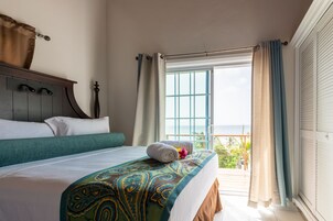 Premium bedding, pillowtop beds, in-room safe, blackout drapes