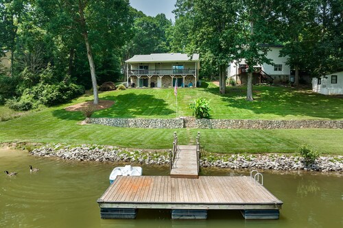 Lake Norman house in quiet neighborhood