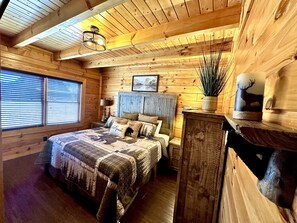 2 bedrooms, memory foam beds, free WiFi, bed sheets