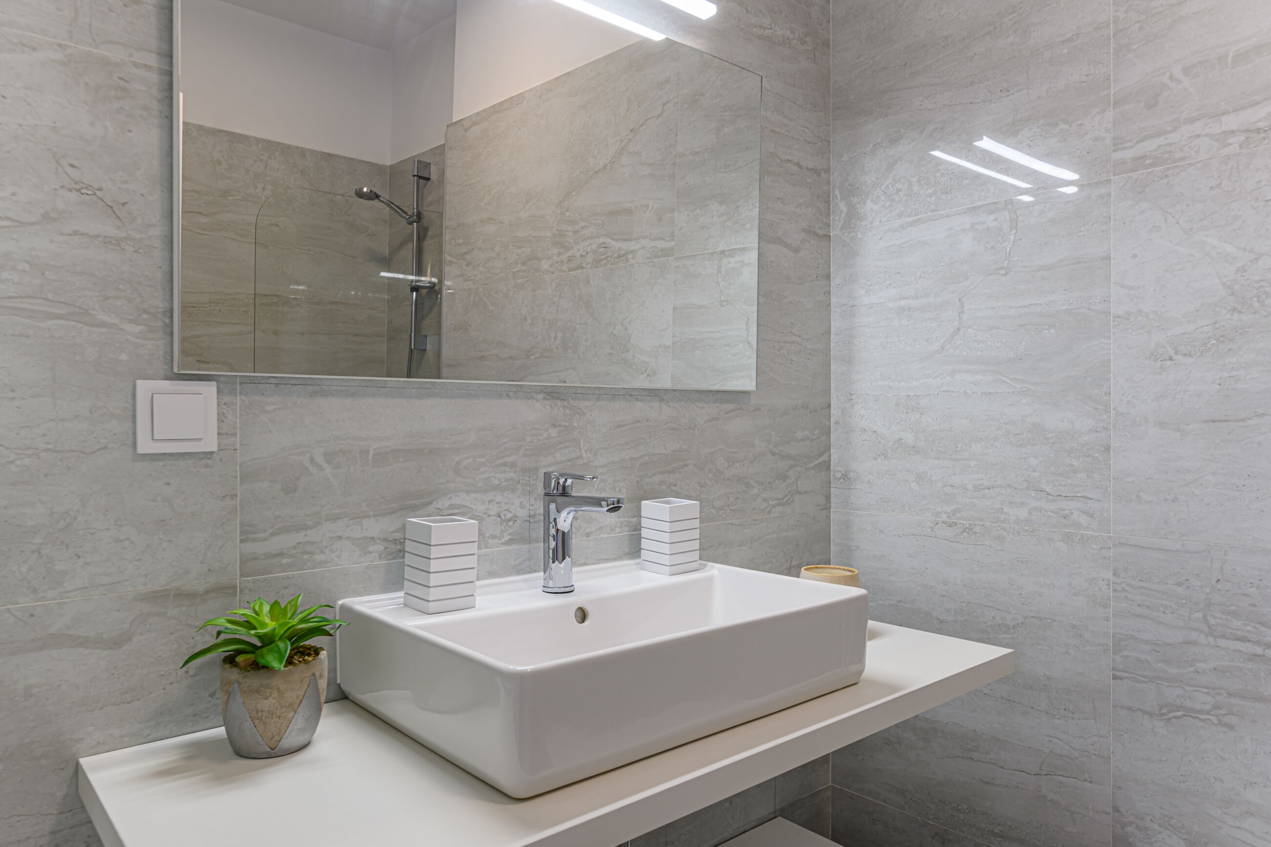 Căn hộ Exclusive | Phòng tắm | Đồ dùng nhà tắm miễn phí, máy sấy tóc, khăn tắm, xà phòng 