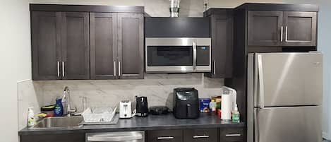 冰箱、微波炉、洗碗机、茶具/咖啡用具