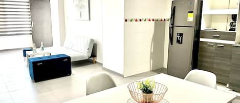 Comfort Apartment | Dining