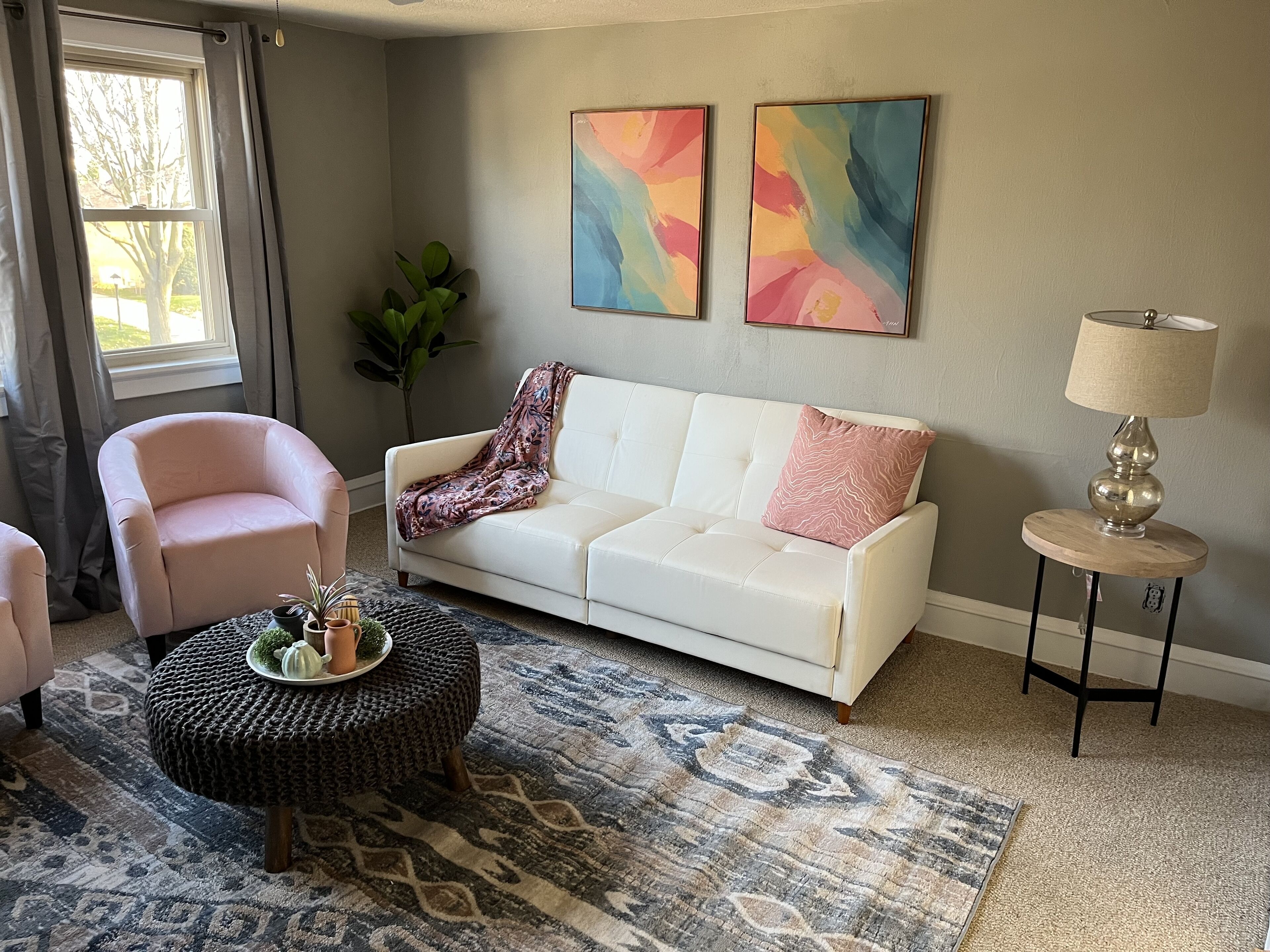 AAA stylish house provides everything you need and want from your vacation home.