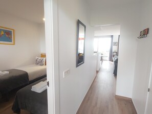 2 bedrooms, iron/ironing board, internet, bed sheets