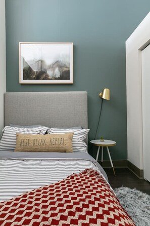 10 makuuhuonetta, silitysrauta/-lauta, vauvan matkasänky, ilmainen Wi-Fi