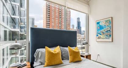 Downtown Mich Ave - 6 Penthouses, Sleep 25