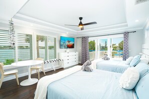 5 bedrooms, desk, iron/ironing board, travel crib