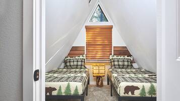 2 quartos, ferros/tábuas de passar roupa, Wi-Fi de cortesia