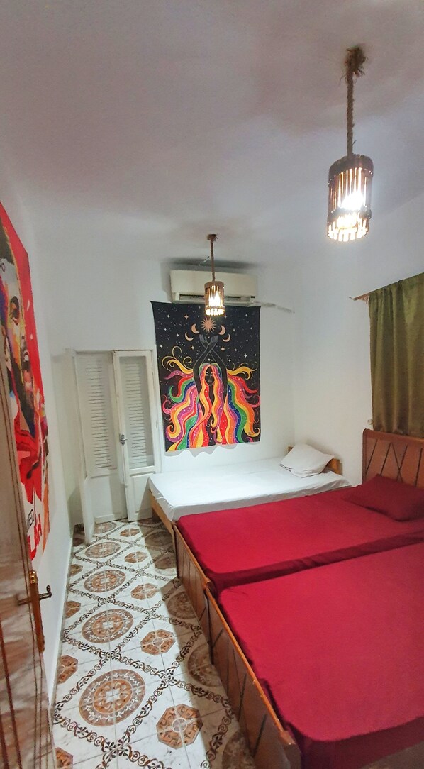 1 bedroom, WiFi, bed sheets