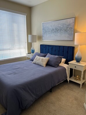 2 bedrooms, iron/ironing board, WiFi, bed sheets - Your Private Oasis in the Hub of Marina del Rey (Marina del Rey)