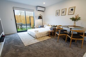 1 bedroom, iron/ironing board, free WiFi, bed sheets