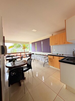 Free daily continental breakfast  - Pousada Aratu (Fernando de Noronha)