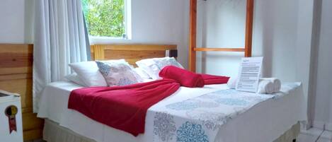 Minibar, muebles diferentes, wifi gratis y ropa de cama