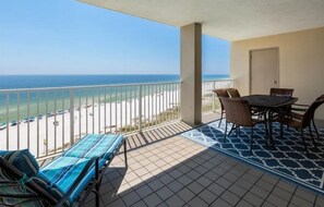 Outdoor dining - Beautiful Beach Views! (Orange Beach)