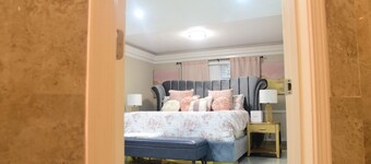 Newly remodeled 1bedroom guest suite.