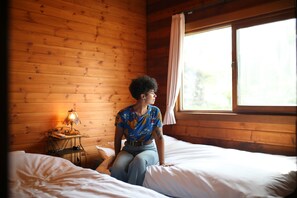 Luxury Cabin, 3 Bedrooms, Mountain View | Desk, blackout drapes, free WiFi, bed sheets - RENEST (Kobe)