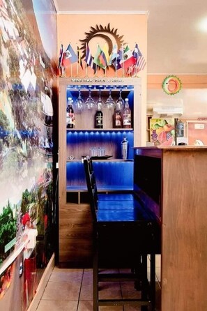 Interior - Hostal Sol y Luna - Hostel (Santiago de María)