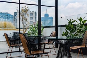 Dining - VH | Chic Loft | Gym + Rooftop | Condesa | 285 (México D.F.)