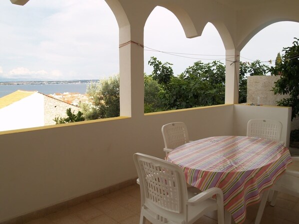 Appartement, 2 chambres, fumeurs, balcon | Vue depuis l’hébergement