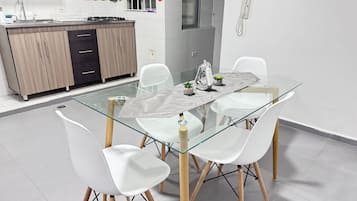 Apartment | Dining
