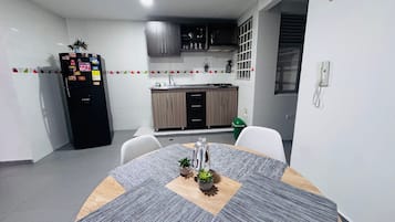 Apartment | Dining