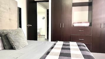 Apartamento | 2 dormitorios, ropa de cama hipoalergénica, edredones de plumas