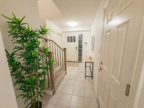 Interior - Cozy Home Close to Niagara Falls (Thorold)