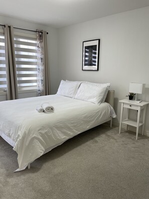 3 soverom, strykejern/-brett, wi-fi og sengetøy