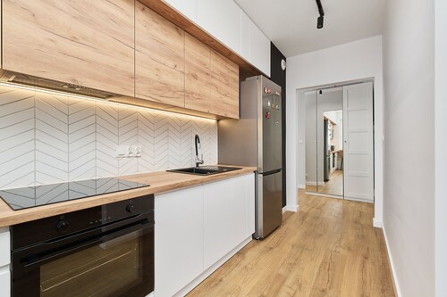 Home Office Flat Miedziana by Renters