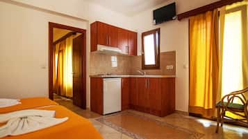 Room, 1 Bedroom, Balcony | Interior