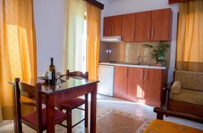 Room, 1 Bedroom, Balcony | Dining - A Spacious and Bright Studio With Balcony (Lesvos)