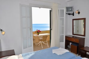 2 bedrooms