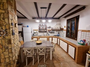 Huis, 1 slaapkamer, roken, balkon | Dineren