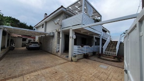 Huis, 1 slaapkamer, roken, balkon | Exterieur