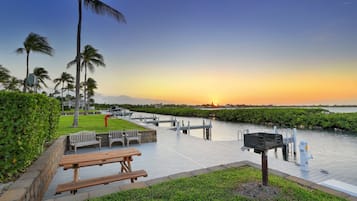 Townhome, 3 Bedrooms | Property grounds