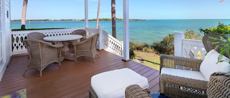 Villa, 3 Bedrooms | Outdoor dining