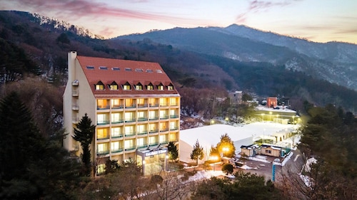 Gapyeong Chengpyeong Caviar Pension