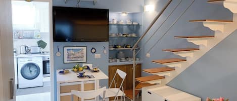 House, 1 Bedroom, Smoking, Terrace | Dining